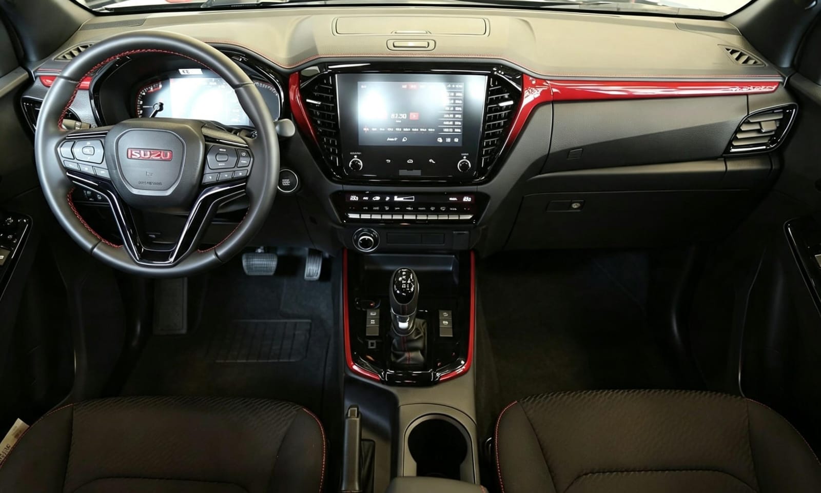 ايسوزو ديماكس GT 4WD 2026